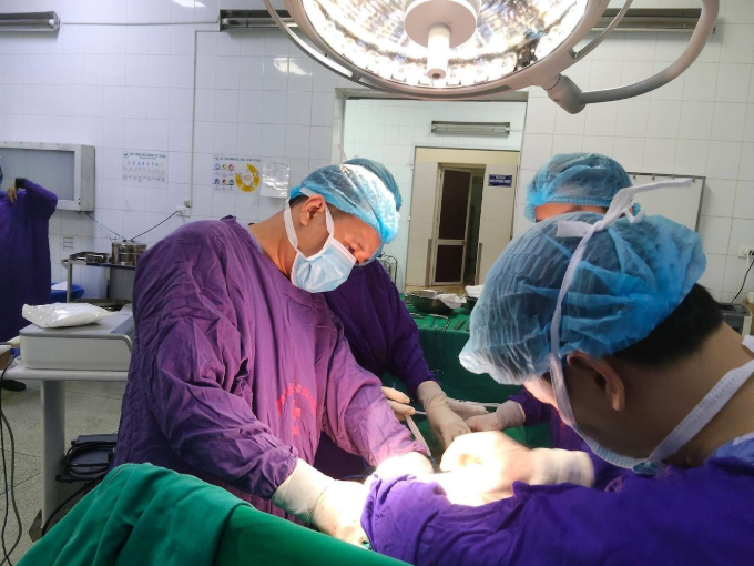 Mổ ruột thừa, bác sĩ bất ngờ phát hiện ung thư hiếm gặp Mổ ruột thừa, bác sĩ bất ngờ phát hiện ung thư hiếm gặp